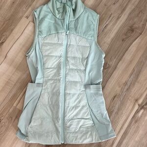 Lululemon Athletica Mint Green Sleeveless Vest
